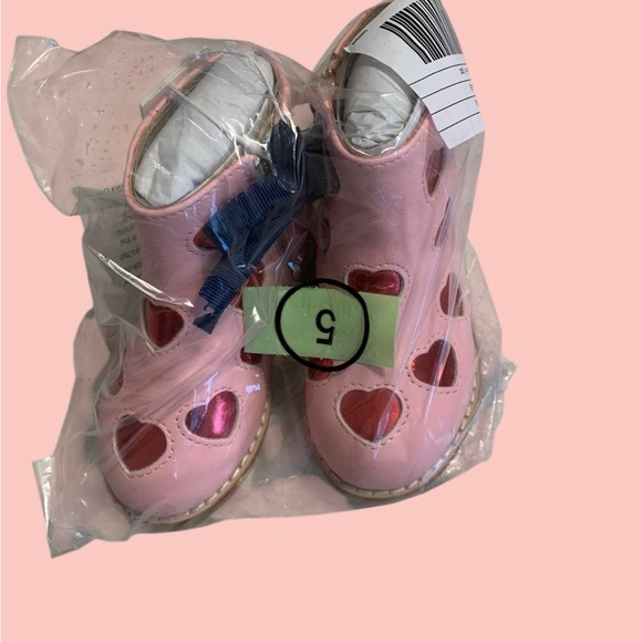 Janie and Jack Metallic Heart Booties, Size 5 - Picture 2 of 6
